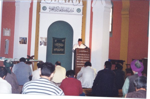 The Imam, Chaudry Saeed Ahmad, delivering the Friday Khutba